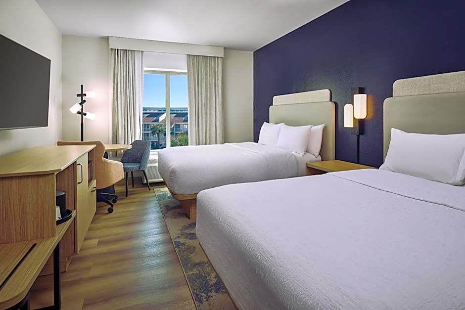 Hampton Inn By Hilton And Suites Destin