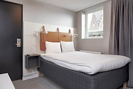 Room With Double Bed