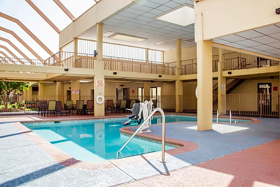 Econo Lodge Broken Arrow-Tulsa