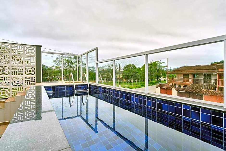 SOL 3: Charmoso com Piscina e Churrasqueira e AR