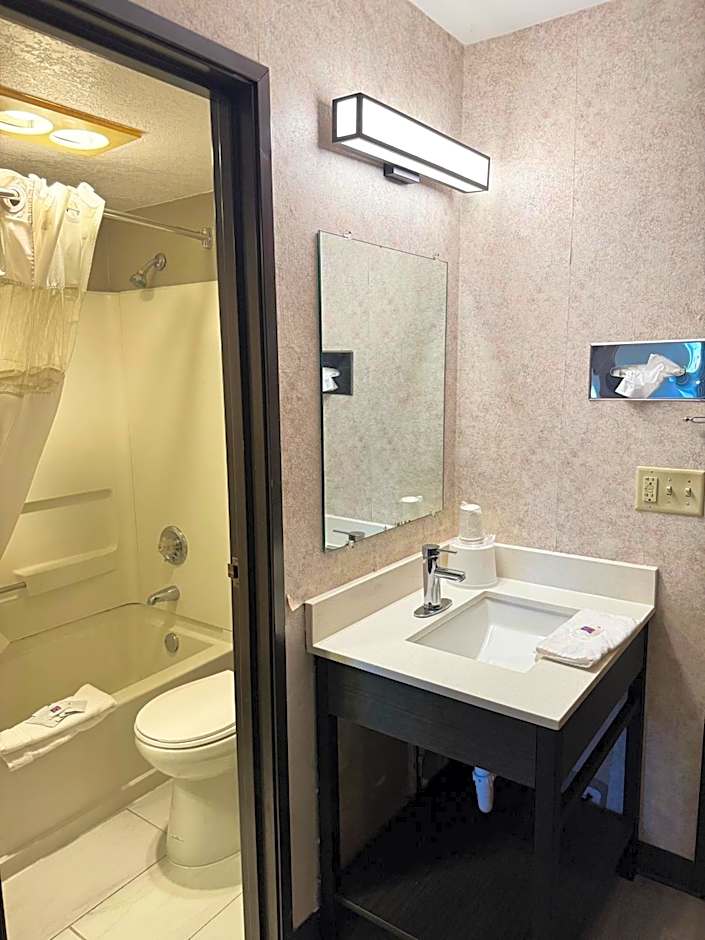 Motel 6-Eau Claire, WI