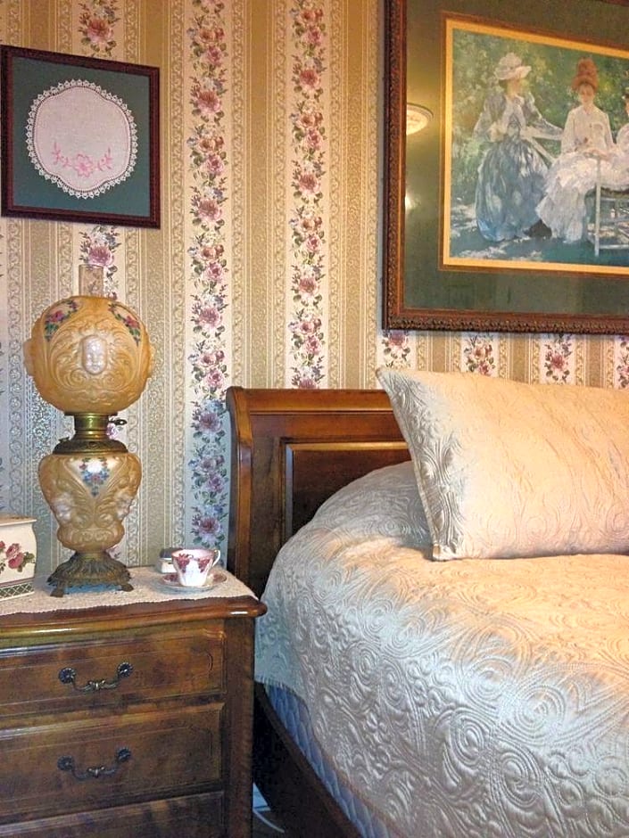 A Seafaring Maiden Bed and Breakfast