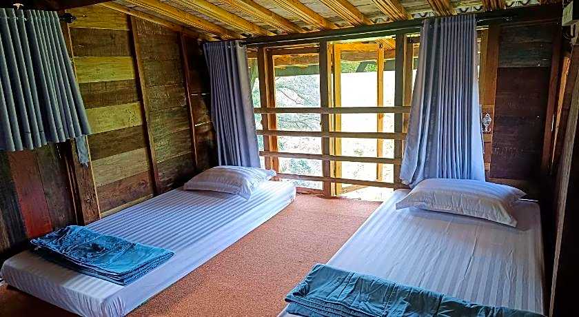 Omah Hanoman Turu By Kebun Hanoman