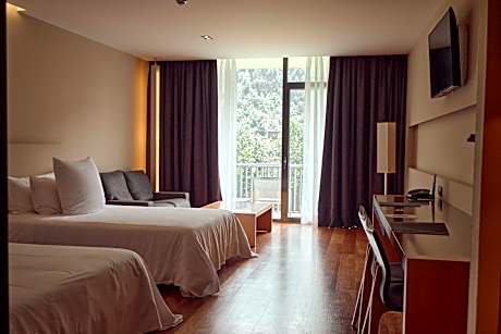 PARK SUITE 2 ADULTS + 1 CHILD