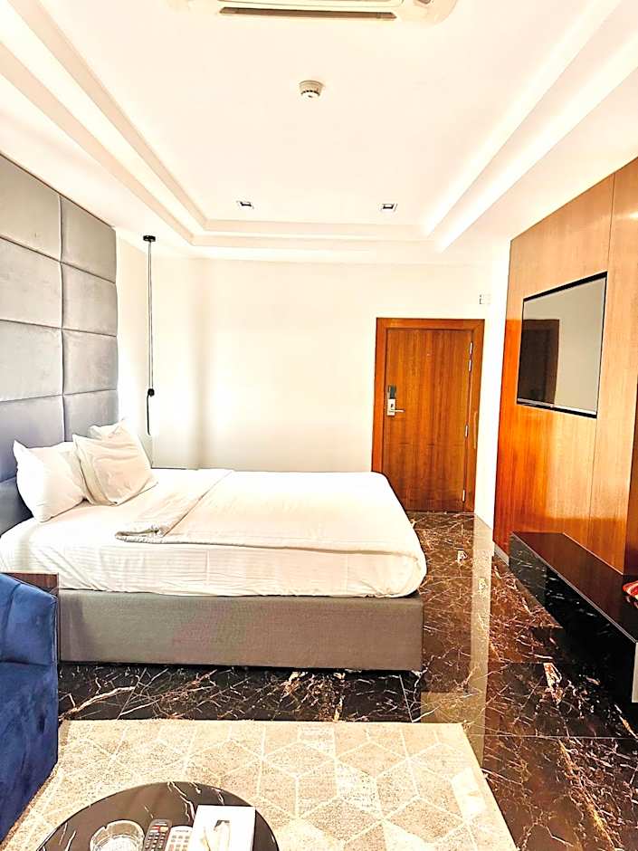 Kiev Tower Hotel Apartments