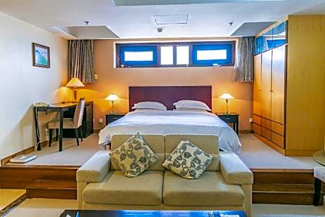 One-Bedroom Executive Studio