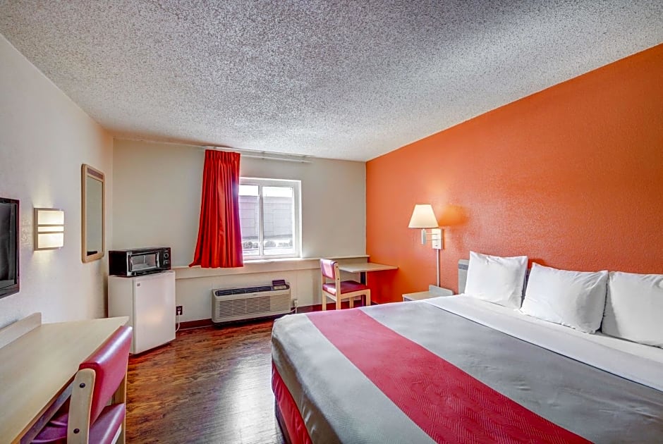 Motel 6-Wichita, KS