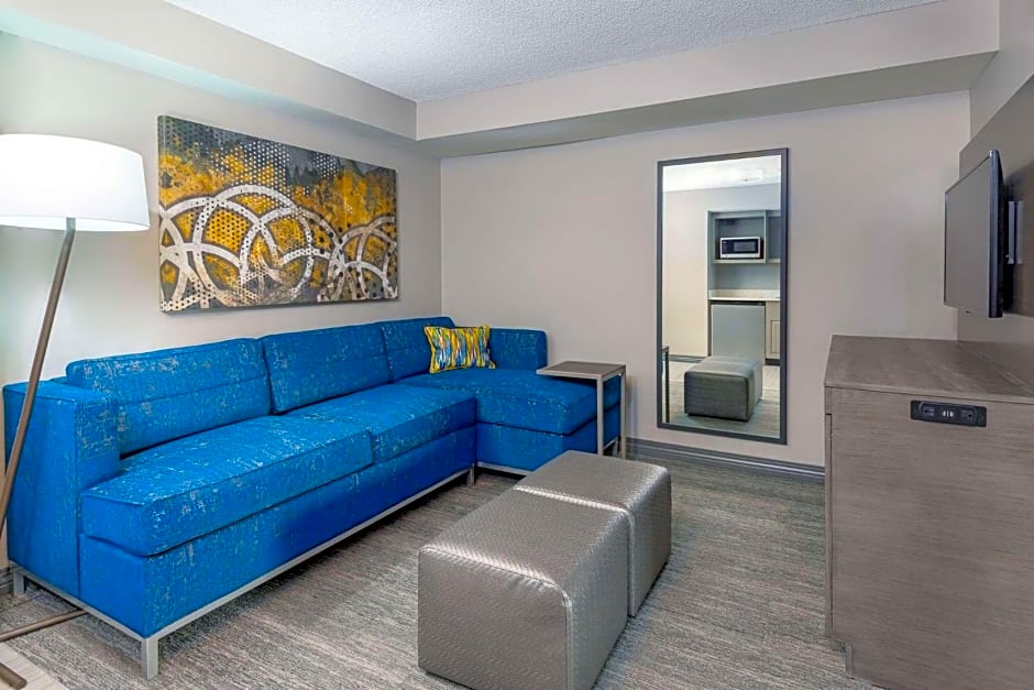 Hampton Inn By Hilton & Suites Kansas City-Country Club Plaza