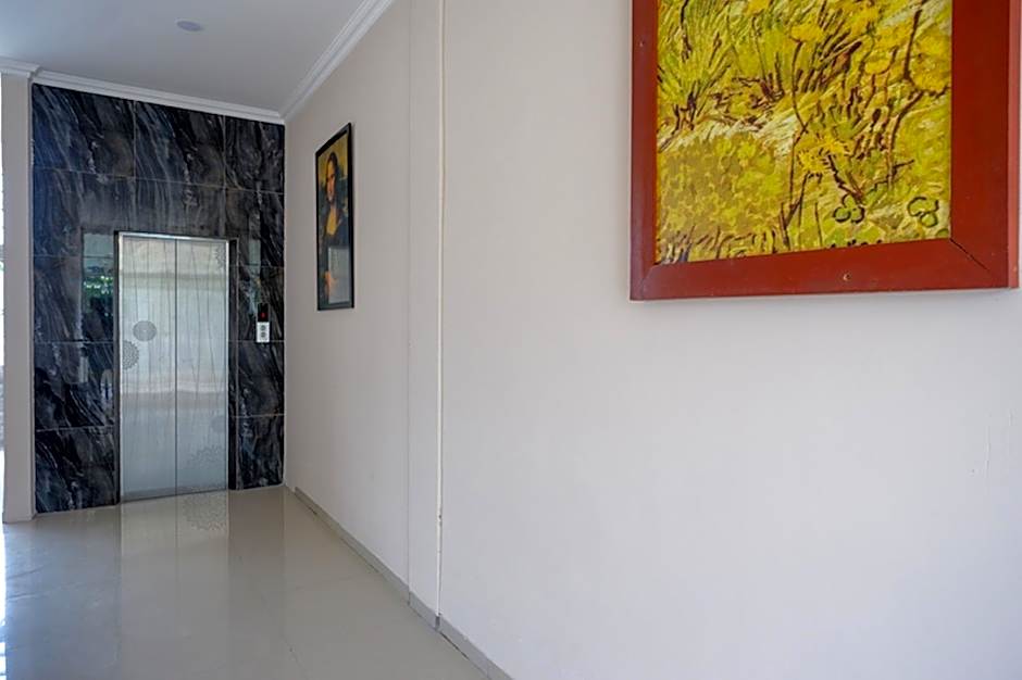RedDoorz @ Jalan Majapahit Semarang