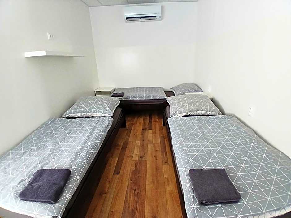 Dimael Hostel & Apartments