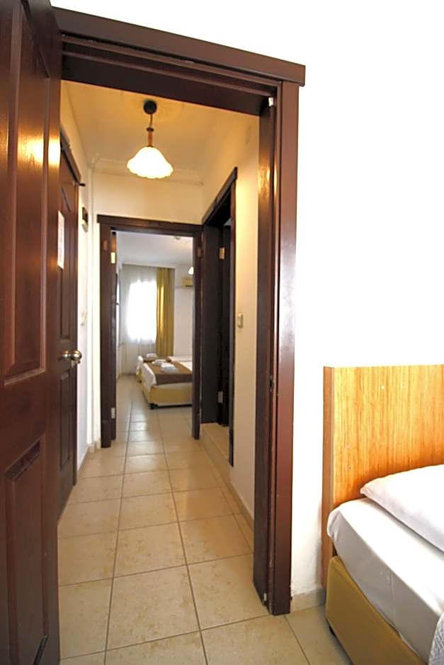 Bonapart Hotel