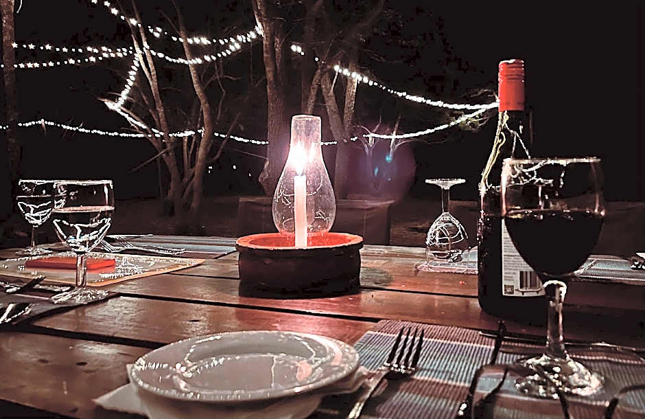 Funky Leopard Safari Lodge Bordering Yala National Park