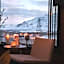 Svalbard Hotell | The Vault