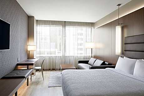 King Guest Room with Sofa Bed