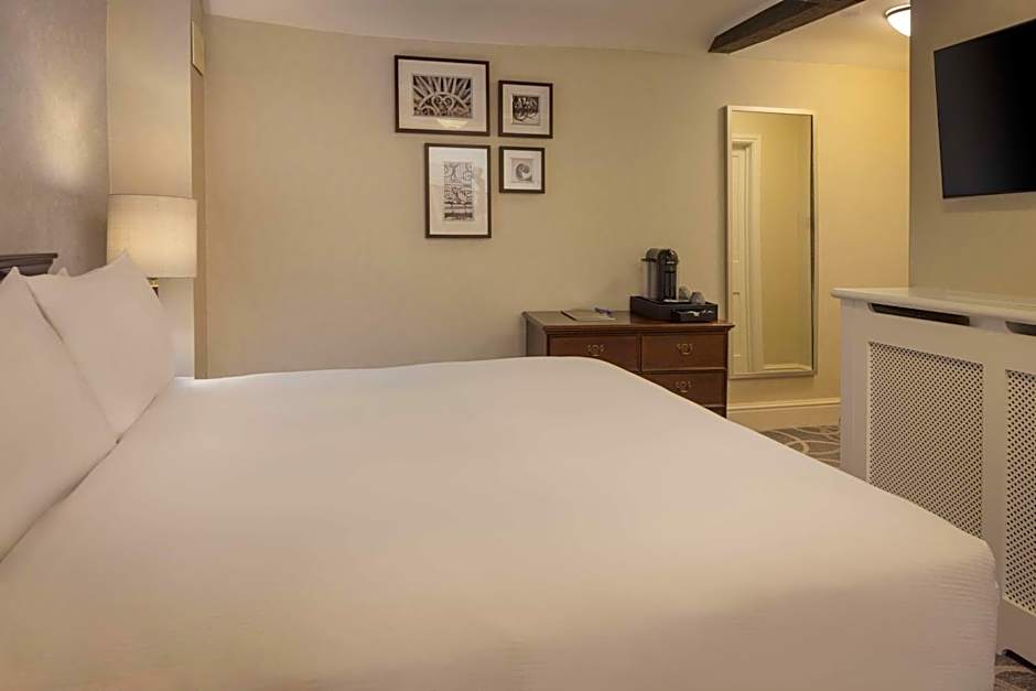 Hilton Puckrup Hall, Tewkesbury