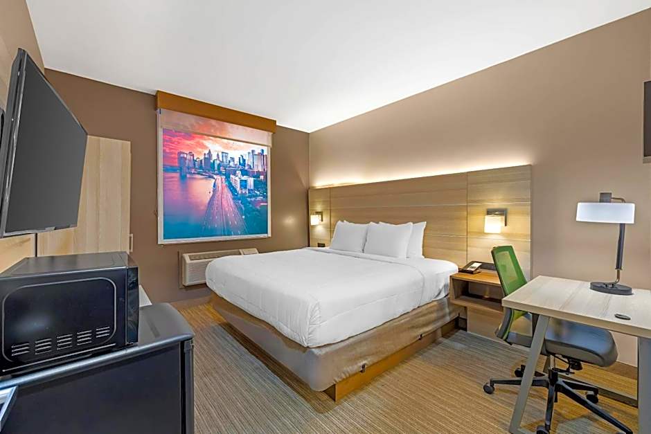 Country Inn & Suites By Radisson Staten Island NY