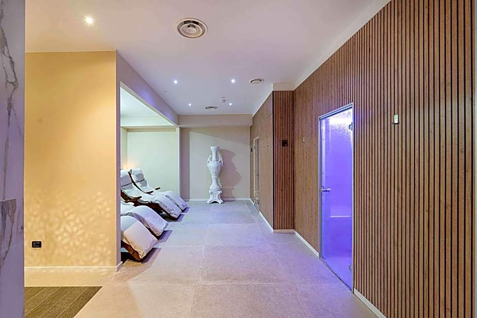 The Hub Hotel