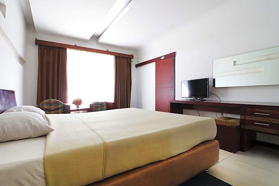 Hib Braga Hotel – Bandung, KY