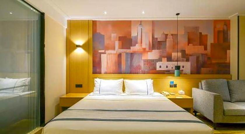 City Comfort Inn Wuhan Caidian Square