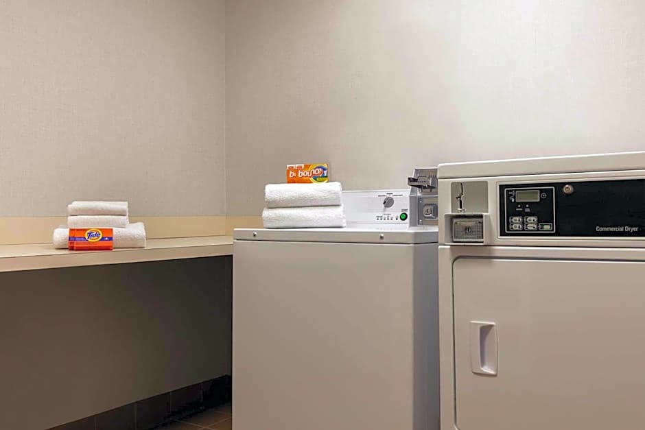 Hampton Inn By Hilton Harrisburg-West