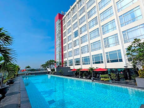 Grand Zuri Jababeka Hotel