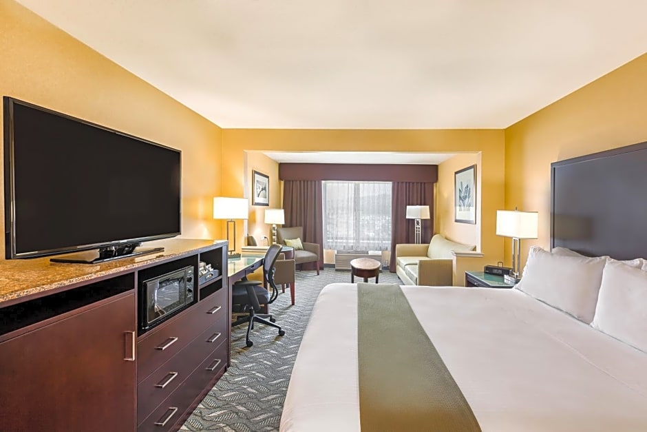 Holiday Inn Express Hotel & Suites San Jose-Morgan Hill, an IHG Hotel