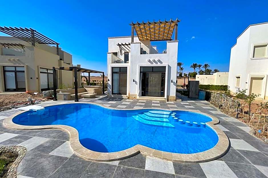 Haute & Hand-Picked 4BDR Villa Private Pool