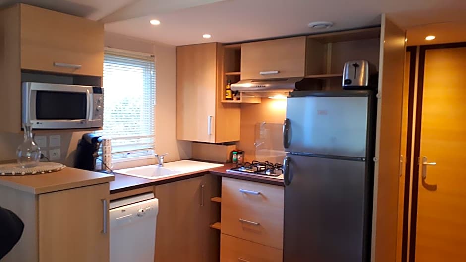 Maison mobilhome sans vis à vis au calme et en hauteur