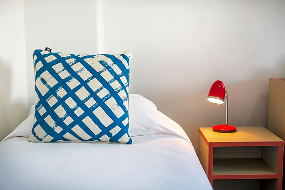 Melton Hotel Auburn