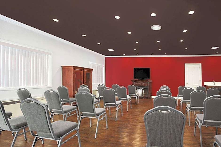 Ramada by Wyndham Torrance