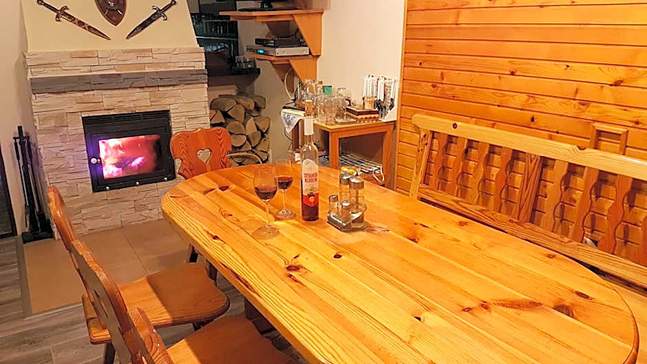 Krpáčovo, Nízke Tatry - chata na kraji lesa