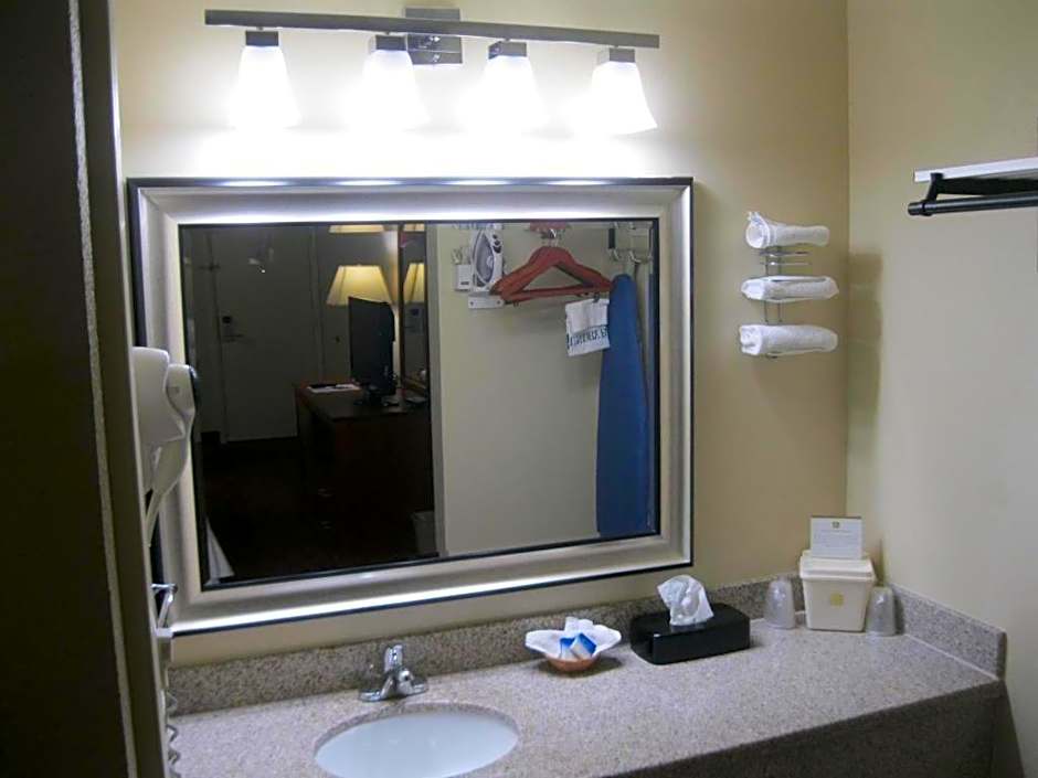 Airport Inn