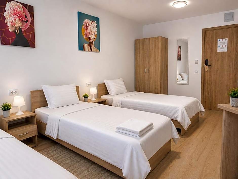 Monte Carlo Palace Rooms