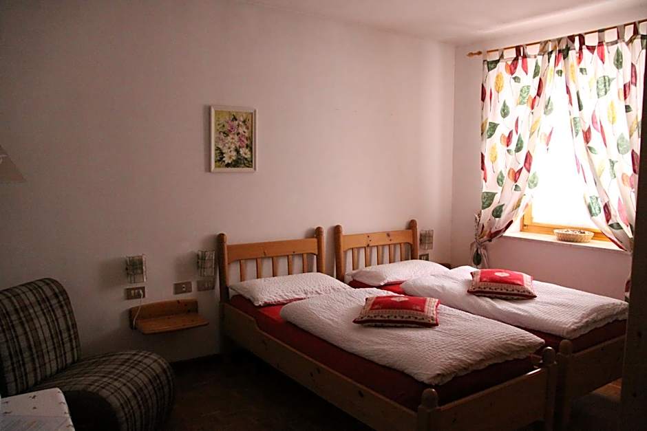 Garni Biancaneve Ruffrè-Mendola