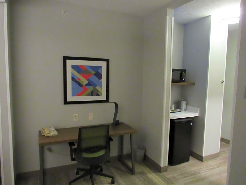 Holiday Inn Express Hotel & Suites Lincoln South By IHG