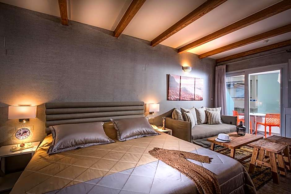 Omiros Boutique Hotel (Adults Only)