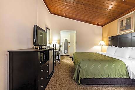 King Room - Non-Smoking