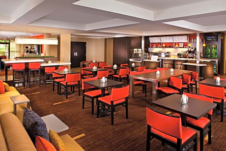 Spark by Hilton Birmingham Colonnade