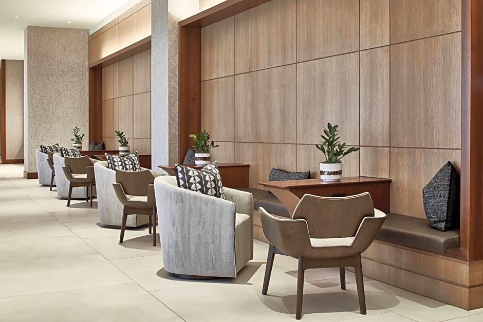 AC Hotel by Marriott Atlanta Airport Gateway