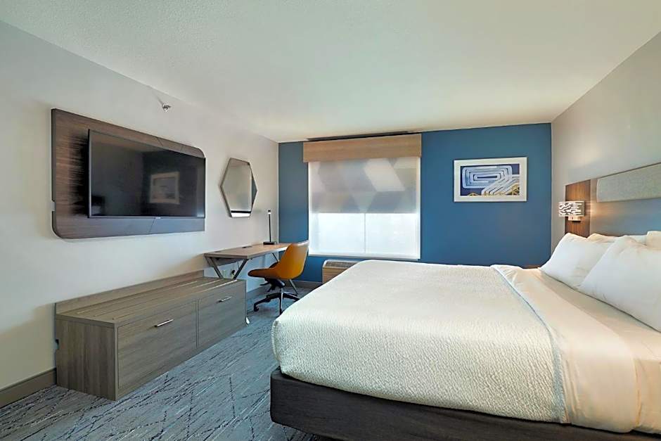 Holiday Inn Express Hotel & Suites Milwaukee-New Berlin By IHG