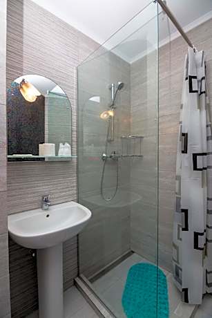 Triple Room with Lake View