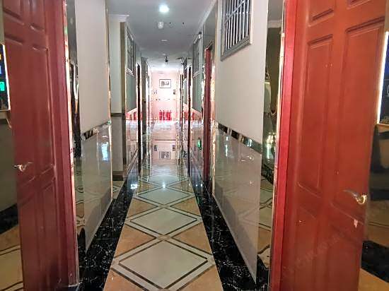 Longxiang Hotel