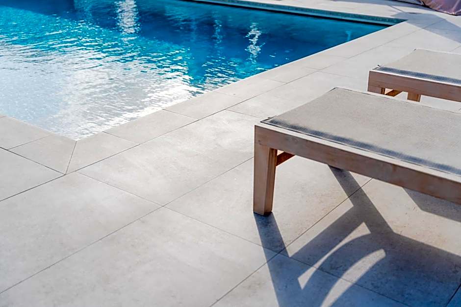 Oliving Mykonos Luxury Suites