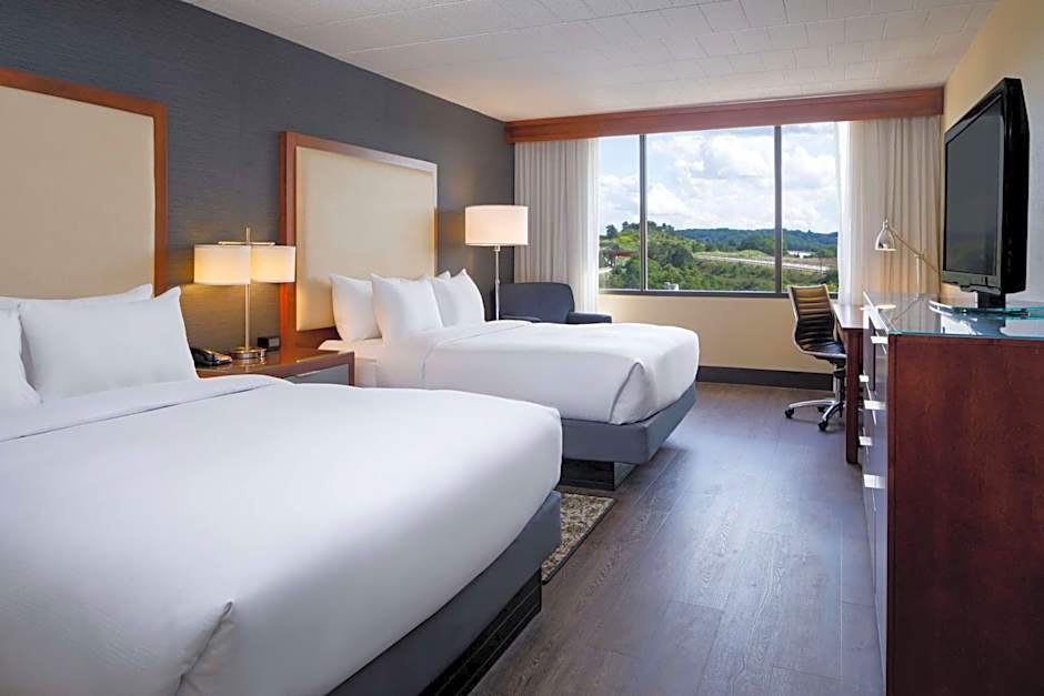 DoubleTree By Hilton Hotel Pittsburgh - Cranberry