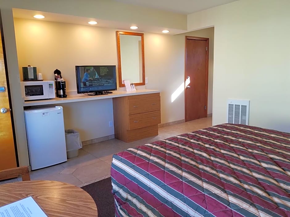 Black Hawk Motel & Suites