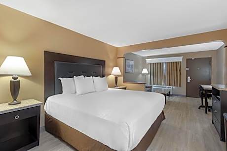 Oversize King Room - Non-Smoking
