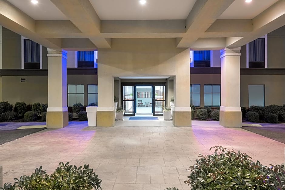 Holiday Inn Express Hotel & Suites Grenada By IHG
