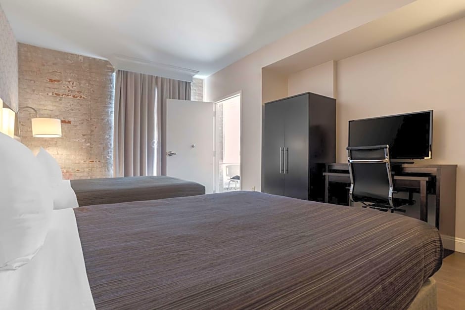 Best Western Plus St. Christopher Hotel