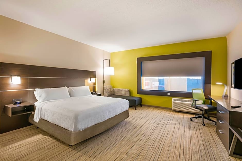 Holiday Inn Express & Suites Jacksonville - Town Center By IHG