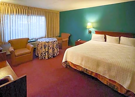 Standard King Room - Non-Smoking 